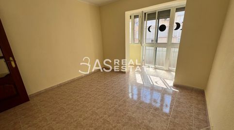 Foto 3 de Piso en venta en Calle Zumel, Simancas, Madrid Capital