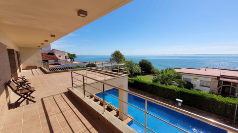 Casa en venta en Alcanar, 6 dormitorios.