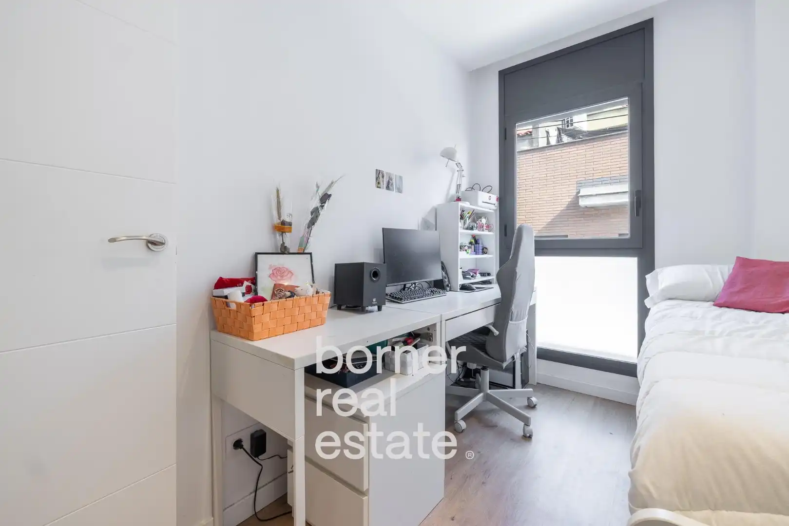 Bedroom of Flat for sale in Terrassa  with Air Conditioner, Heating and Parquet flooring