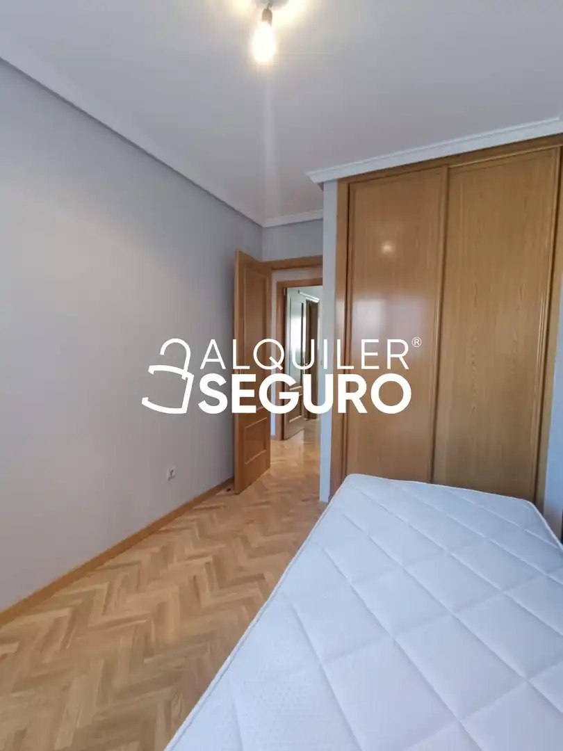 Bedroom of Flat for rent in Leganés  with Heating, Storage room and Furnished