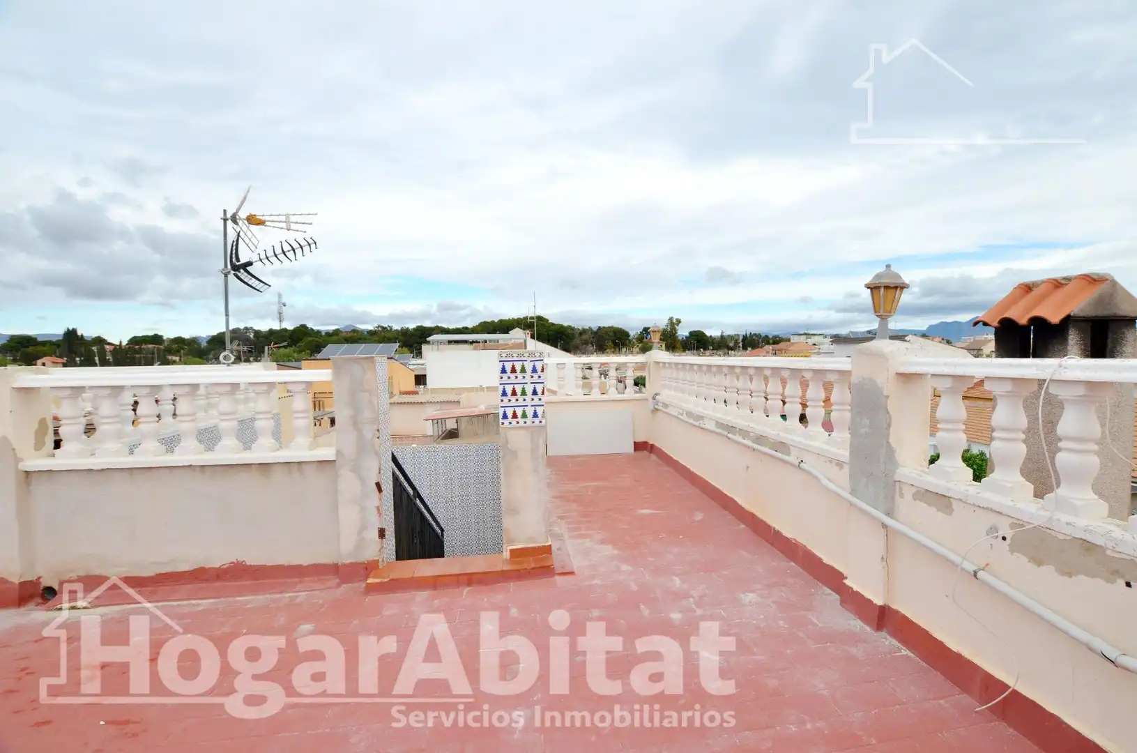 Terrassa de Casa adosada en venda en Alicante / Alacant amb Aire condicionat, Jardí privat i Terrassa
