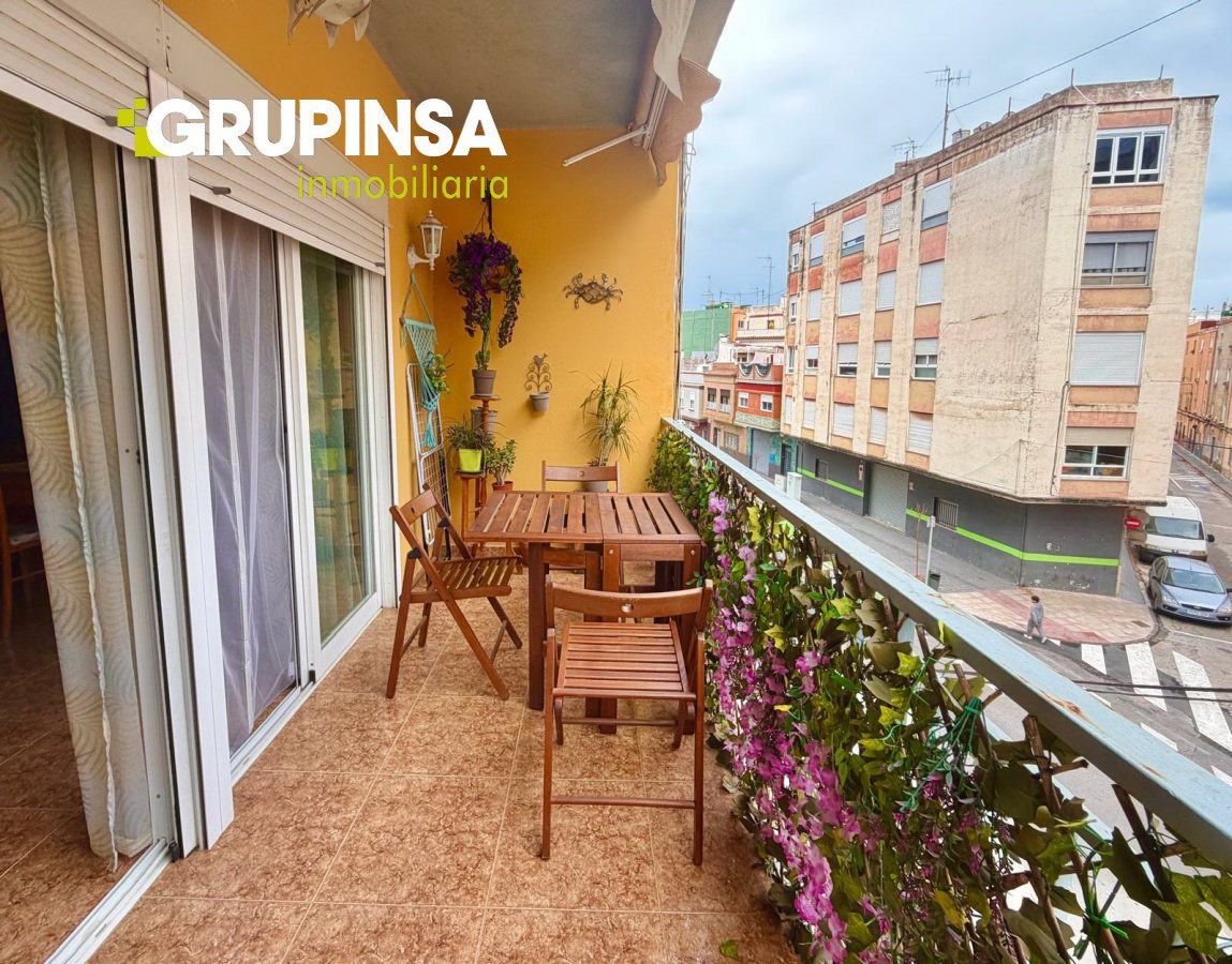 Pis en venda a Llombai