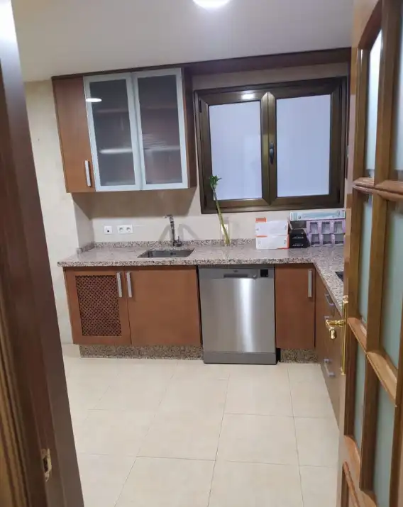 Cocina de Piso para compartir en Granada con Aire acondicionado, Amueblado y Horno