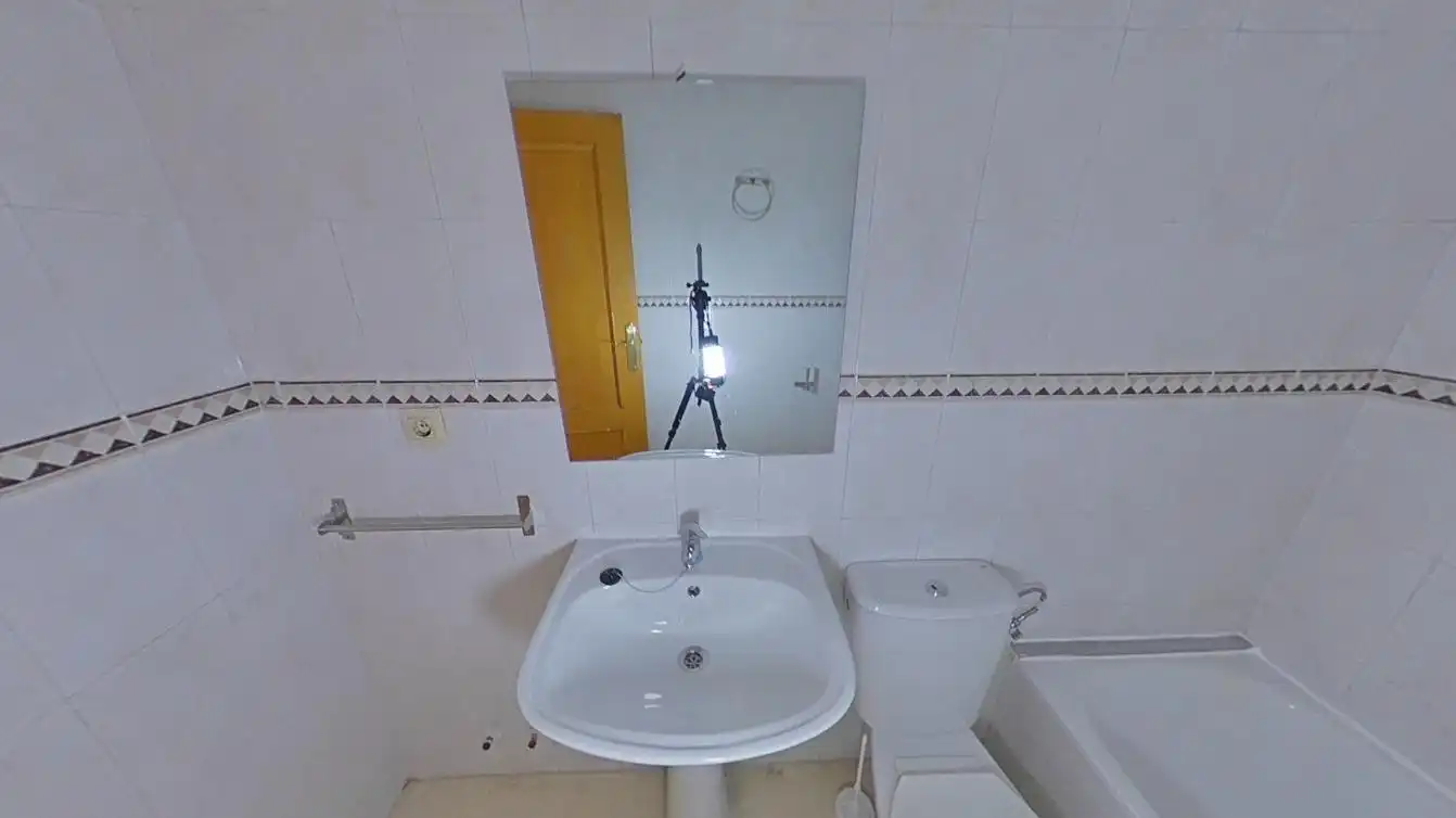 Baño de Piso en venta en Benidorm con Piscina