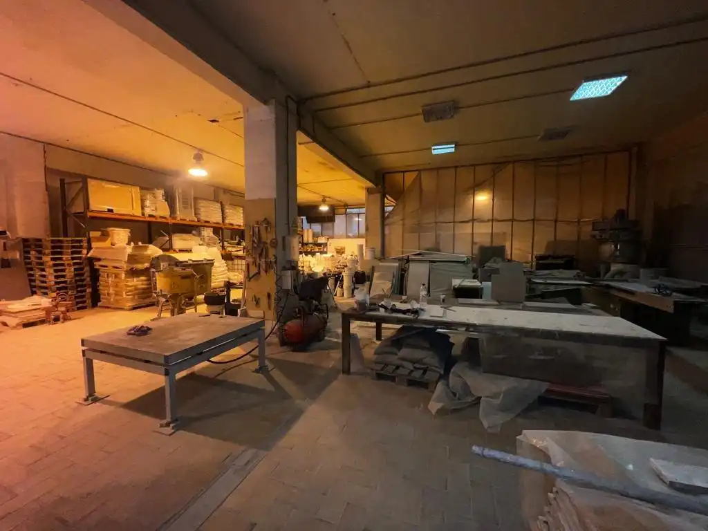 Nau industrial en venda en Sant Adrià de Besòs