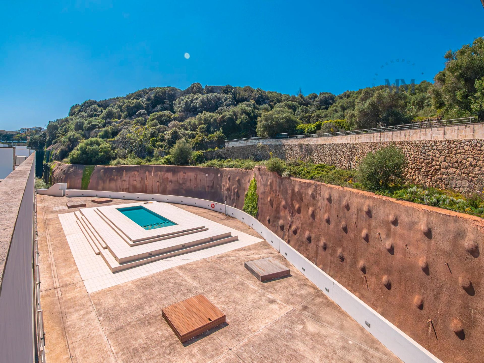 Vista exterior de Apartament en venda en Maó - Mahón amb Aire condicionat, Calefacció i Terrassa