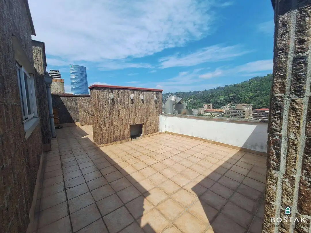 Terrassa de Pis en venda en Bilbao  amb Calefacció i Terrassa