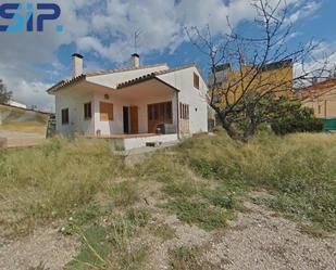 Exterior view of House or chalet for sale in Les Cabanyes