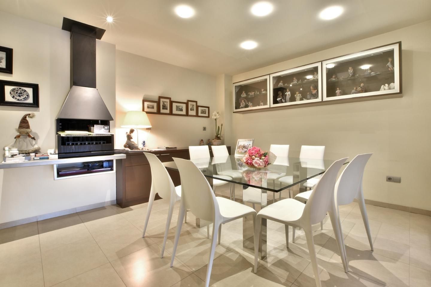 Dining room of Single-family semi-detached for sale in Terrassa  with Air Conditioner, Heating and Terrace