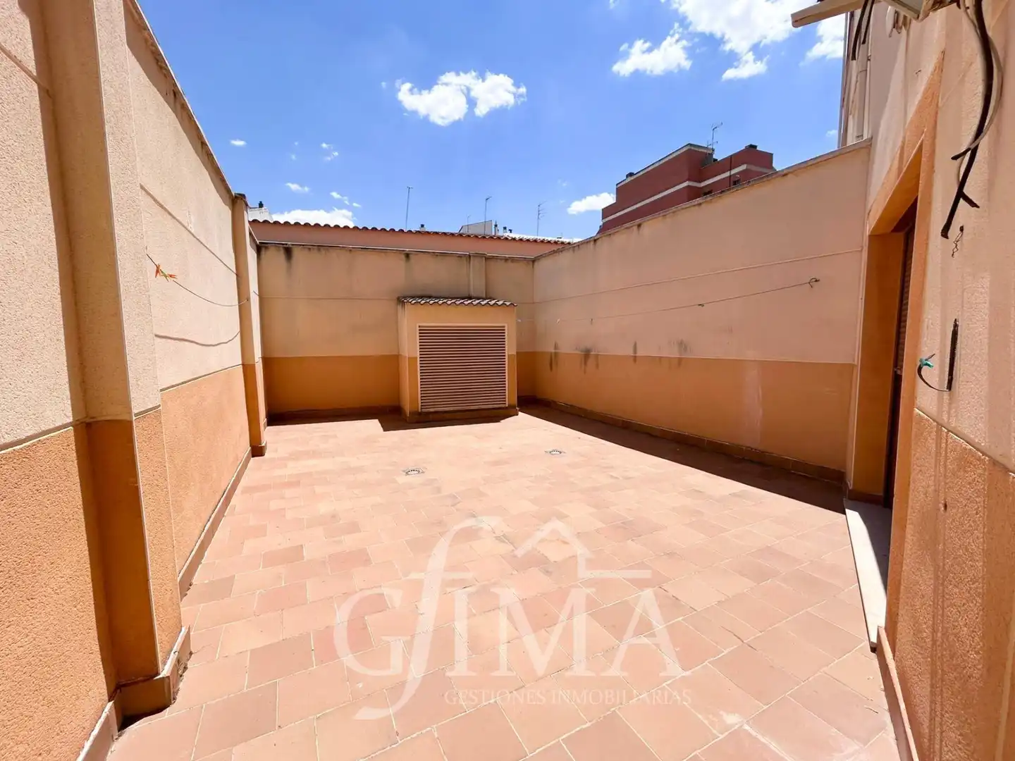 Terrace of Ground floor for sale in Tomelloso  with Air Conditioner, Heating and Furnished