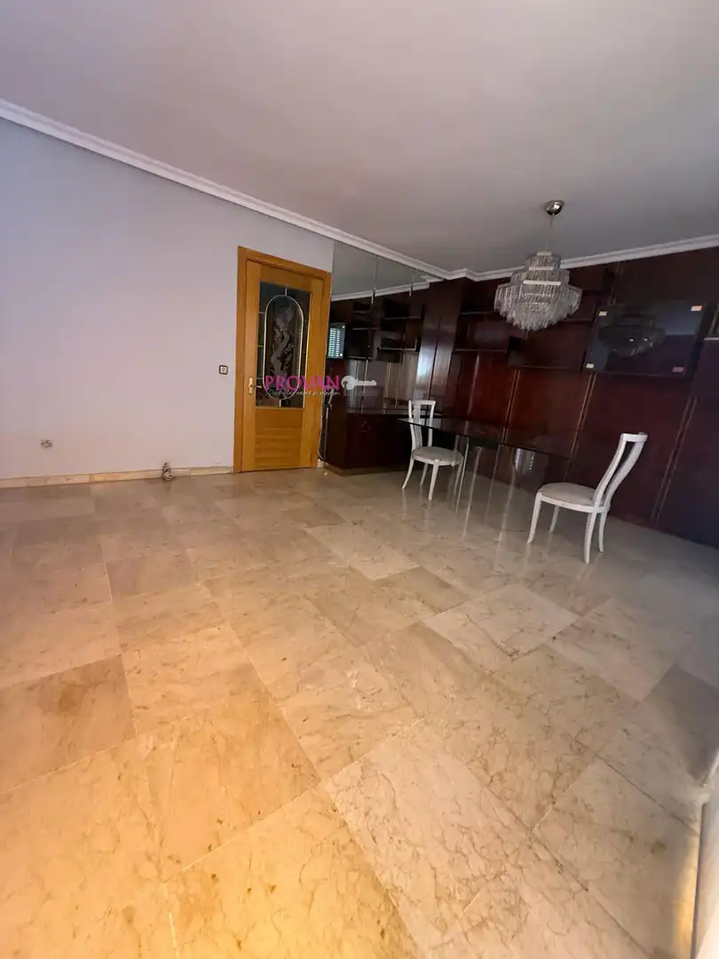 Menjador de Casa adosada en venda en Torrejón de Ardoz amb Aire condicionat, Calefacció i Terrassa