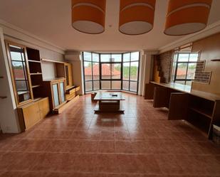 Living room of Flat to rent in Brunete  with Air Conditioner, Heating and Parquet flooring