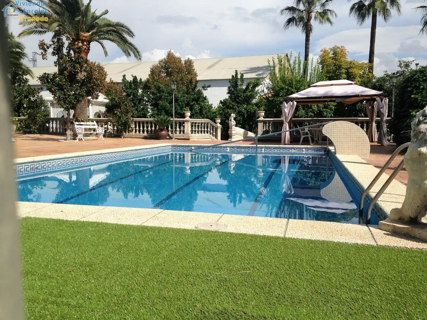 Piscina de Casa o chalet en venta en Granada con Aire acondicionado, Jardín privado y Trastero