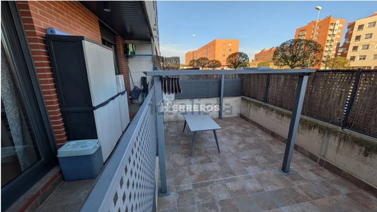Terraza de Planta baja en venta en  Logroño con Calefacción, Parquet y Terraza