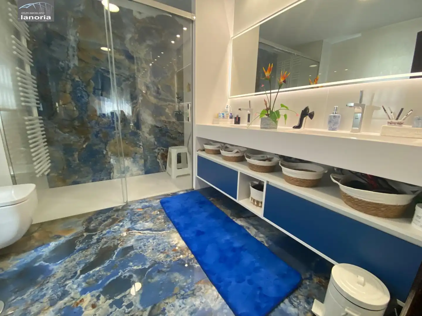 Bathroom of Detached homes for sale in Albacete  with Air Conditioner, Heating and Parquet flooring