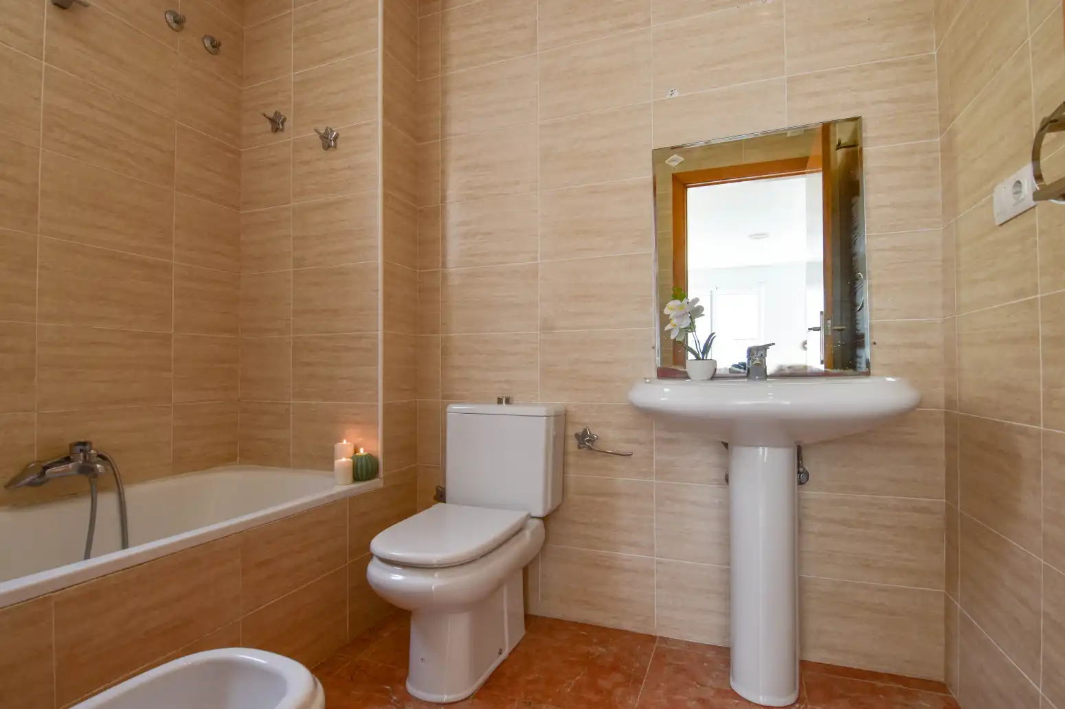 Bathroom of Detached homes for sale in Emperador  with Heating, Terrace and Balcony