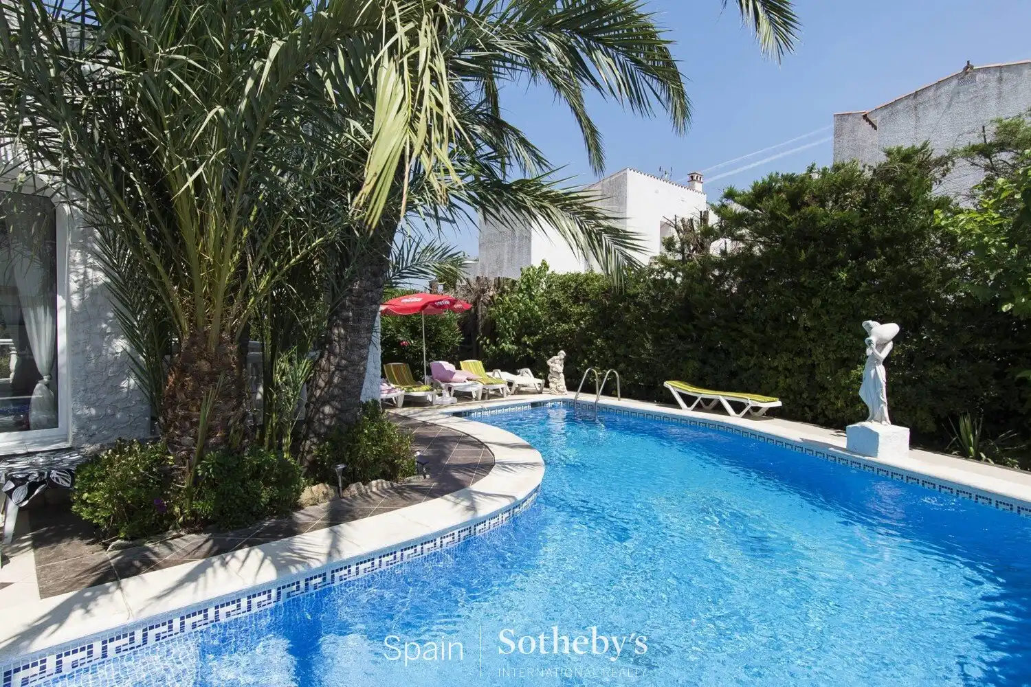 Casa amb piscina en venda a Carrer Badia, imagen 2