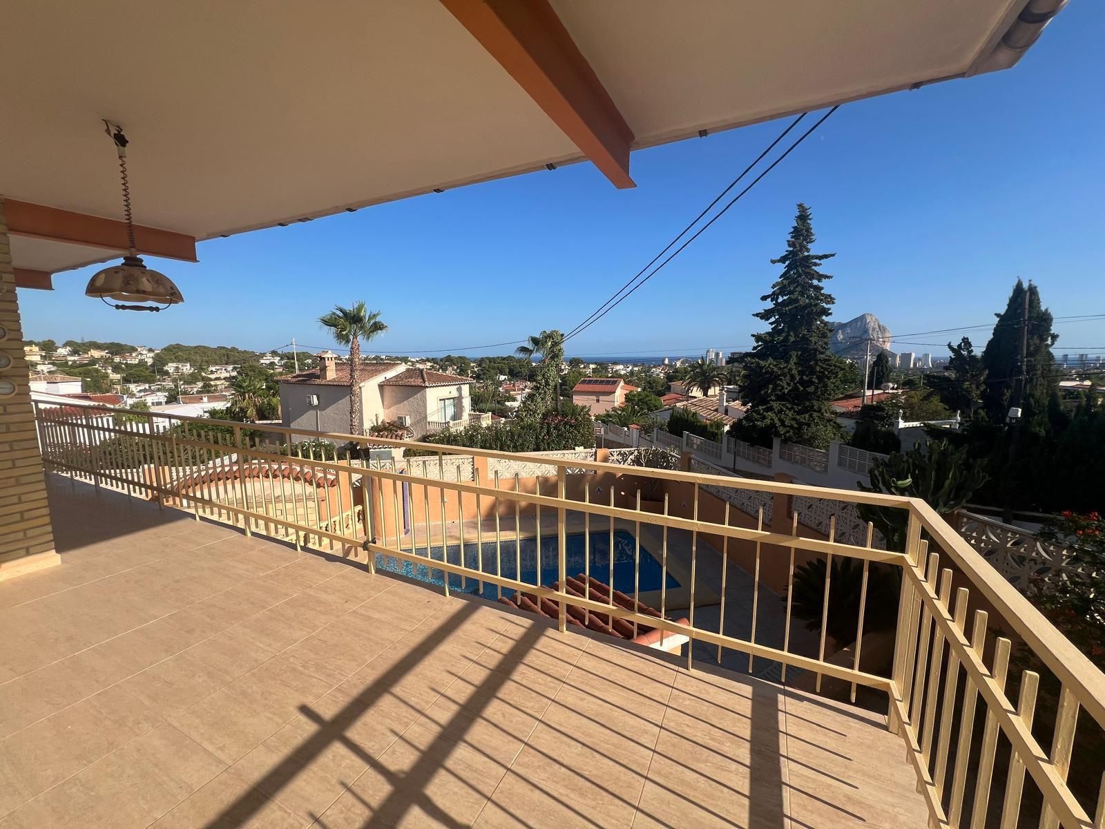 Vista exterior de Casa o xalet en venda en Calpe / Calp amb Aire condicionat, Calefacció i Jardí privat