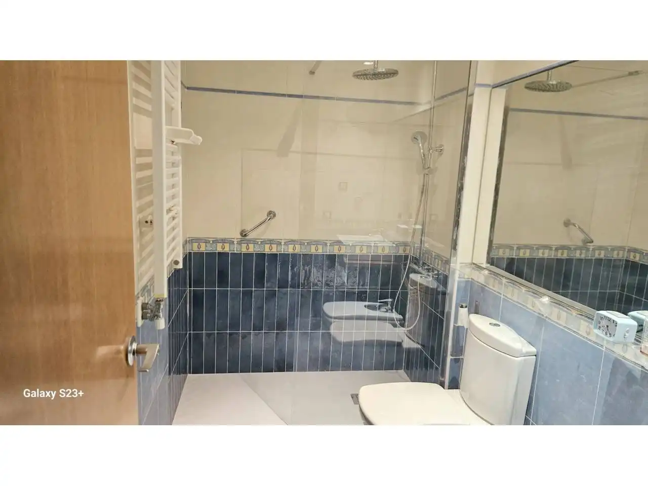 Baño de Piso de alquiler en Cubelles con Aire acondicionado, Calefacción y Terraza