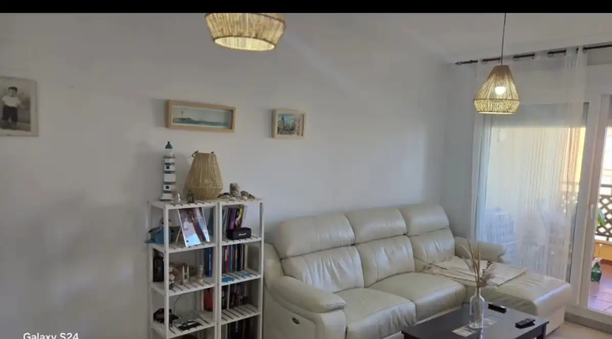 Sala de estar de Piso de alquiler en Fuengirola con Aire acondicionado, Calefacción y Terraza