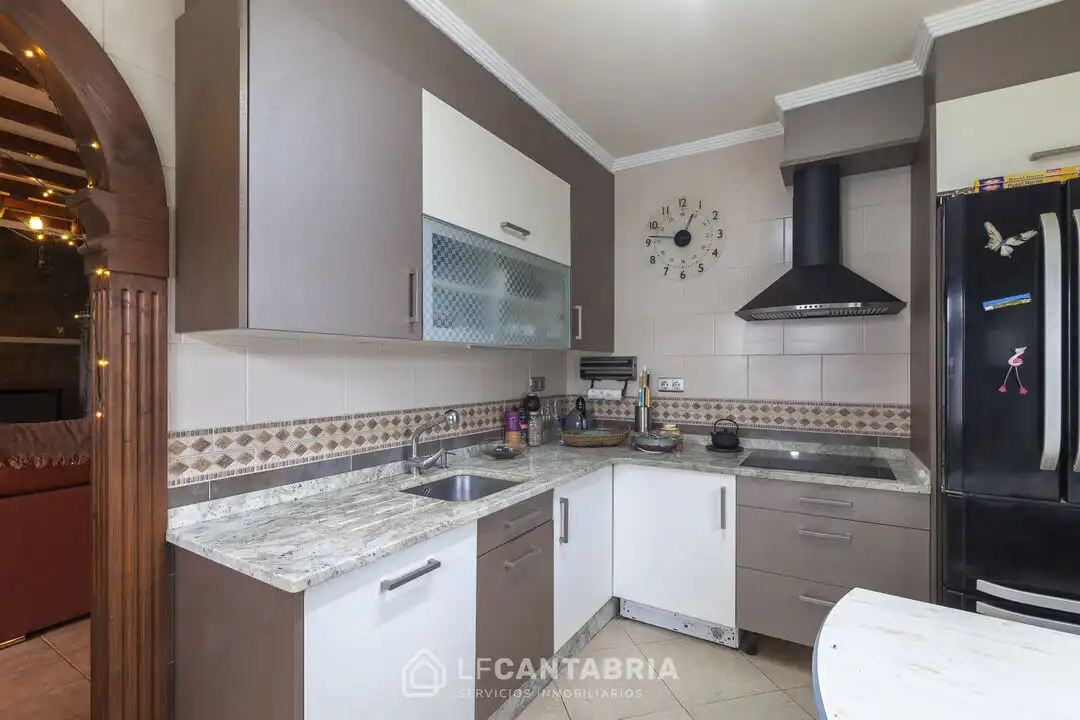 Cuina de Casa o xalet en venda en Puente Viesgo amb Calefacció