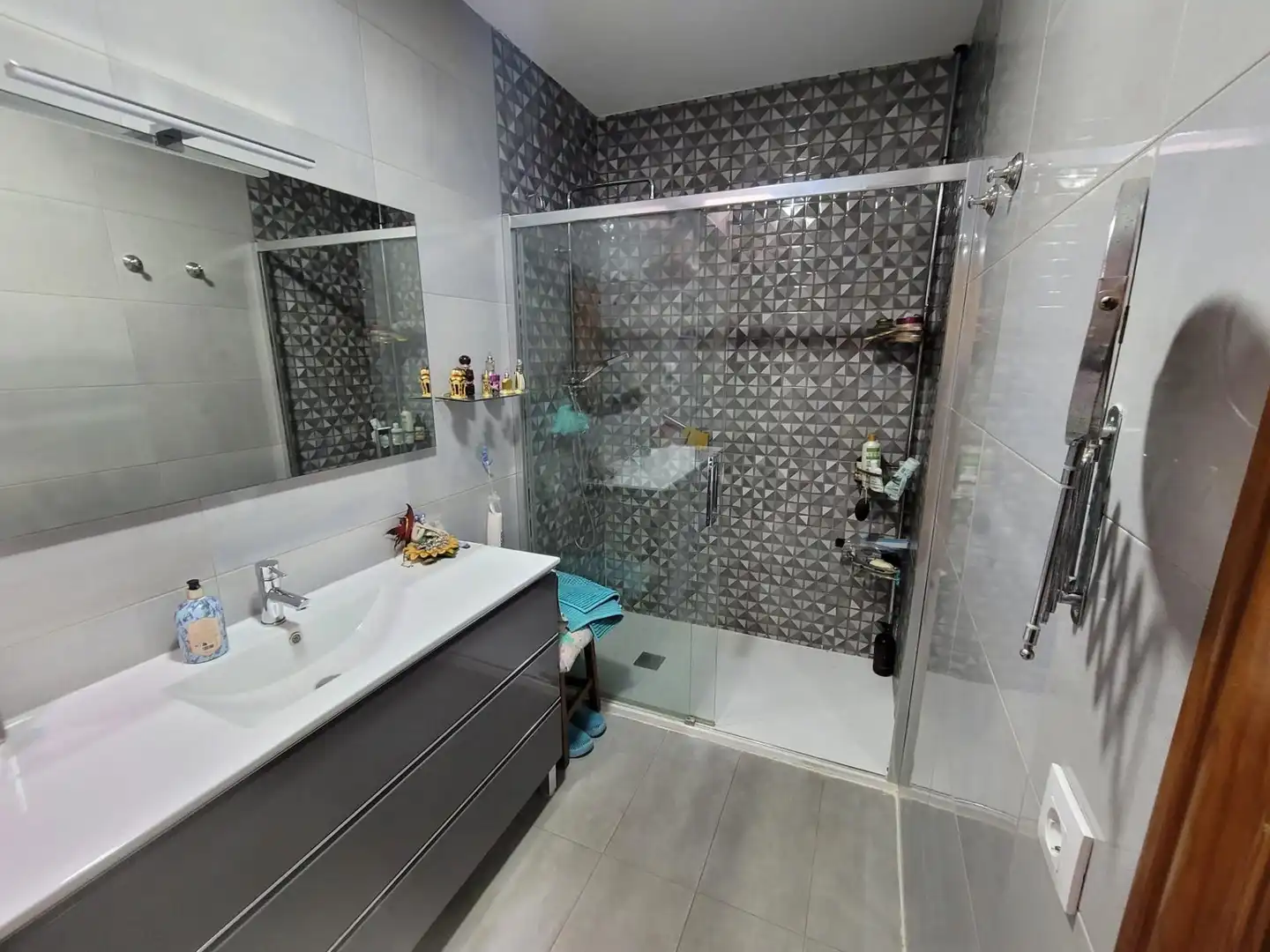 Bathroom of Flat for sale in Cádiz