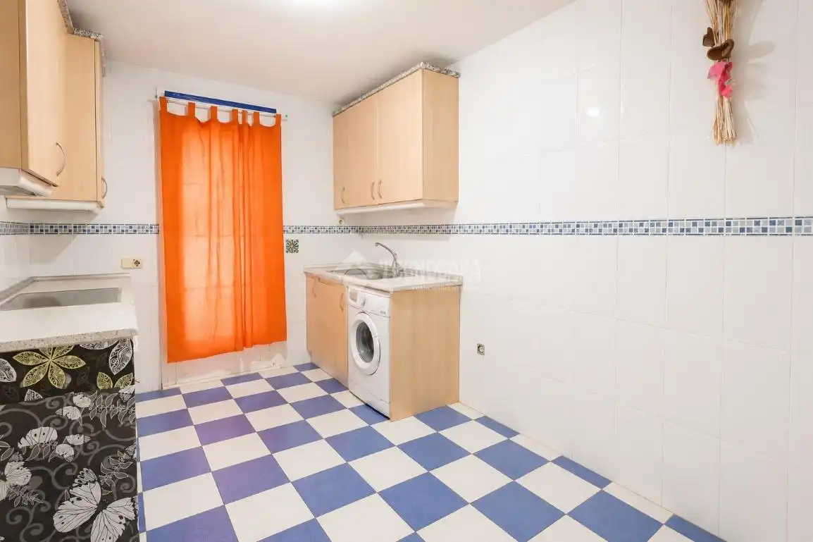 Casa adosada en venta en Seseña