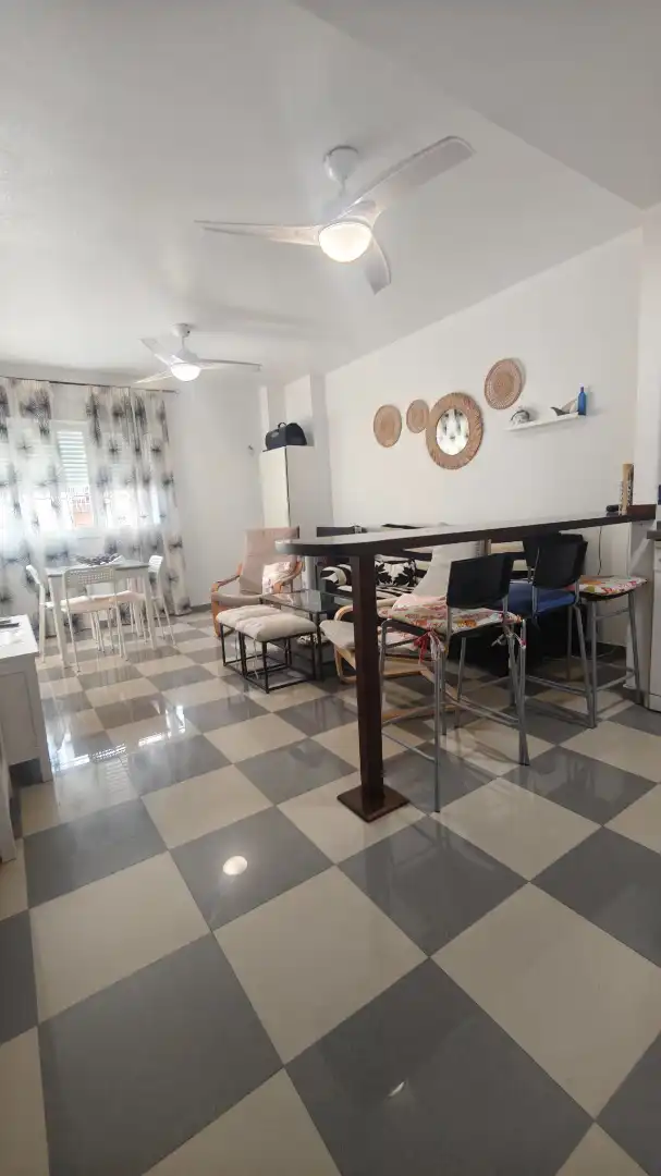 Comedor de Piso en venta en Roquetas de Mar con Aire acondicionado, Terraza y Amueblado