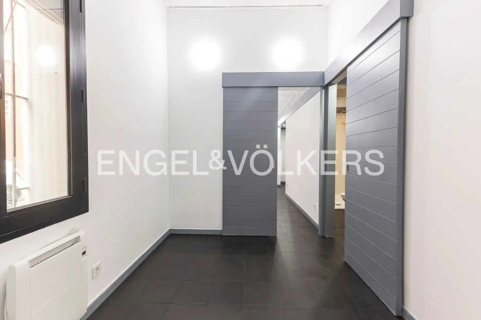 Flat for sale in Barcelona  with Heating