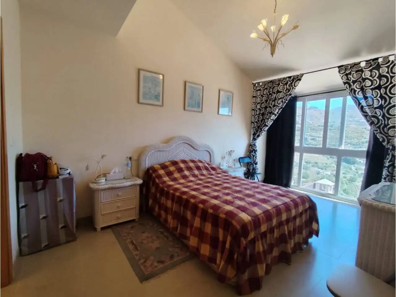 Habitación de Casa adosada en venta en Almuñécar con Aire acondicionado, Terraza y Amueblado
