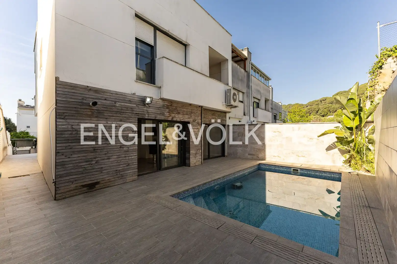 Piscina de Casa adosada en venta en Canet de Mar con Aire acondicionado, Calefacción y Jardín privado