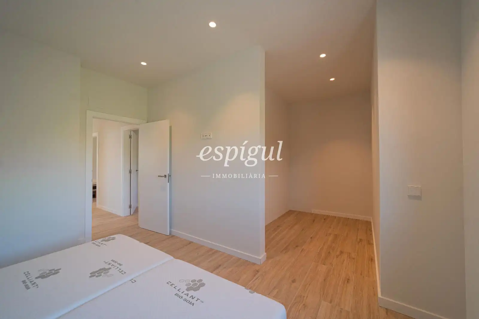 Bedroom of Houses for sale in Banyoles  with Heating, Private garden and Oven