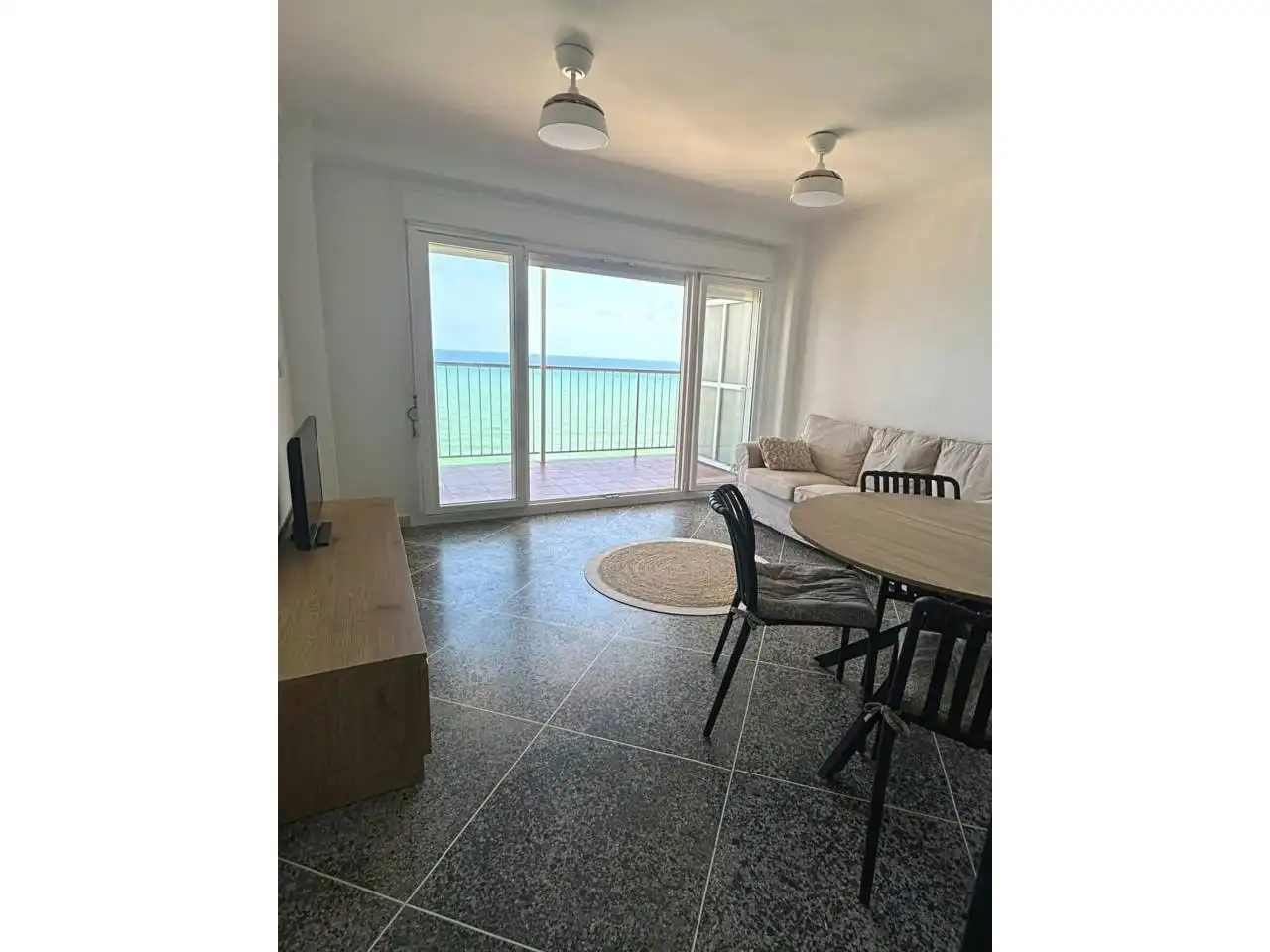 Sala de estar de Piso de alquiler en Sueca con Aire acondicionado, Terraza y Amueblado