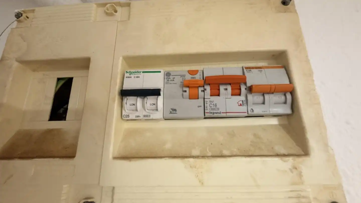 Flat for sale in Calle Manuel Maroto, imagen 5