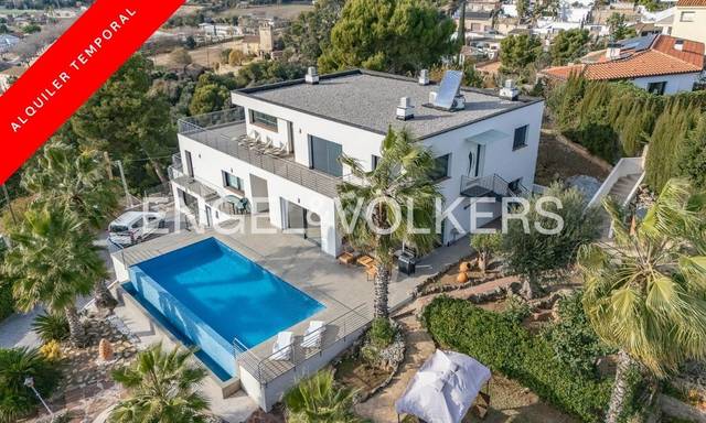 Casa-chalet en Alquiler en Santa Susanna