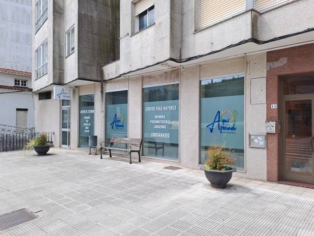 Local comercial en Alquiler en Avenida A Barca en Poio
