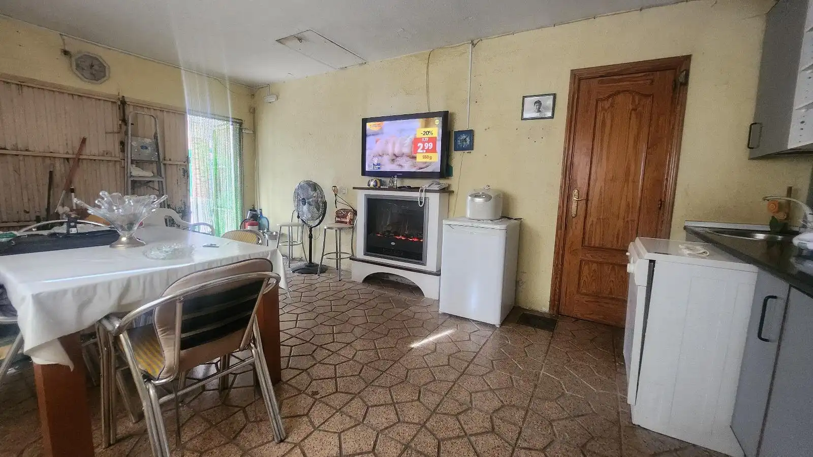 Wohnzimmer von Residential zum Verkauf in Hormigos