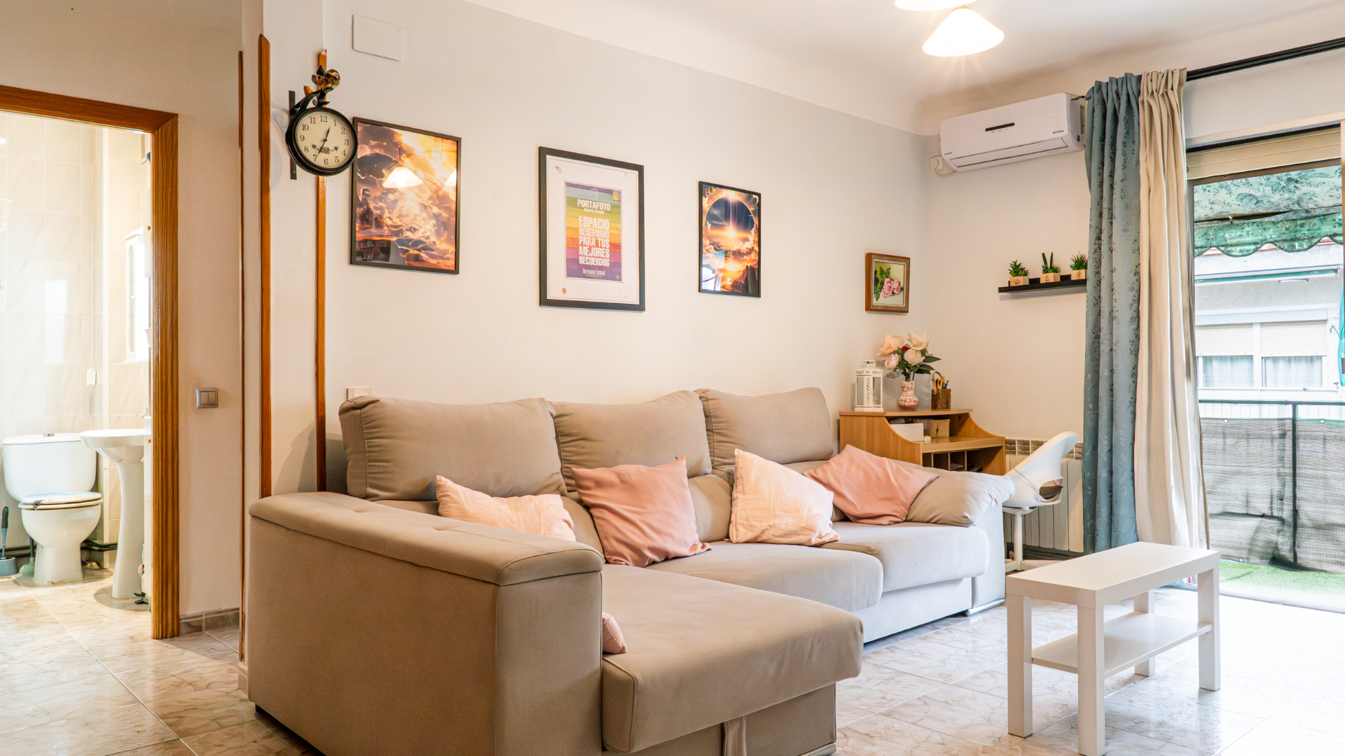 Living room of Flat for sale in Algete  with Air Conditioner, Heating and Community pool