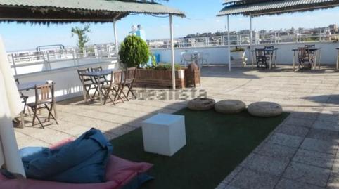 Foto 2 de Apartament de lloguer a Calle de Rafael Herrera, Castilla, Madrid