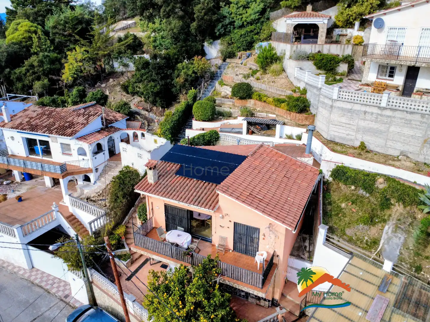 Vista exterior de Casa o xalet en venda en Lloret de Mar amb Calefacció, Jardí privat i Terrassa