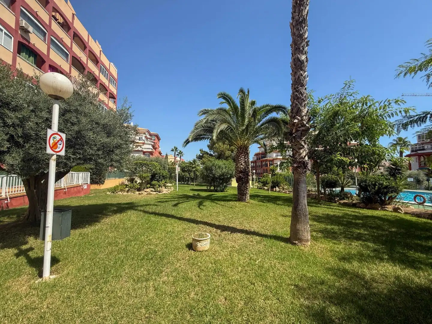 Apartament amb terrassa de lloguer a Calle HELENA 2, imagen 18