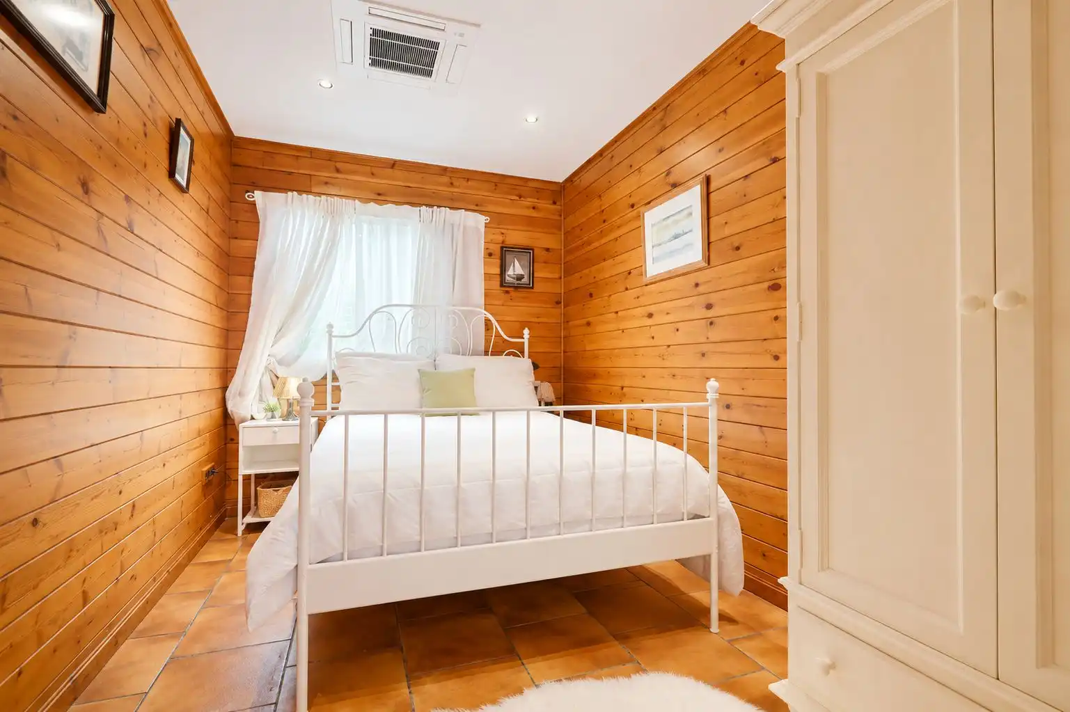 Bedroom of Houses for sale in L'Ampolla