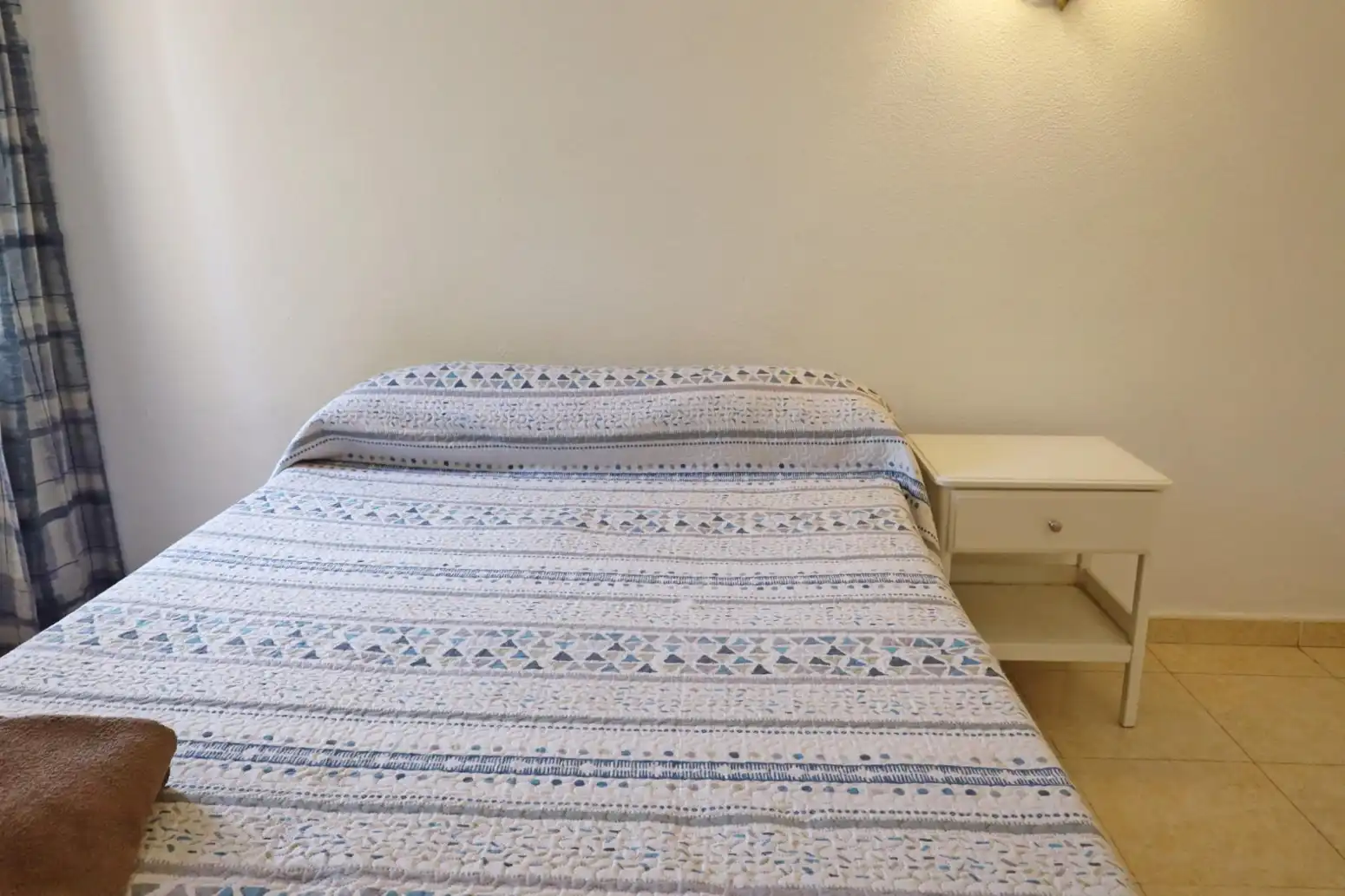 Habitación de Piso en venta en Benalmádena con Jardín privado, Terraza y Amueblado