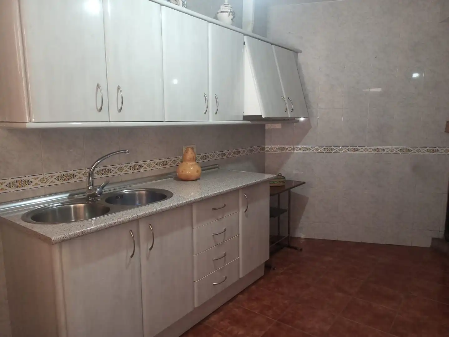 Cuina de Casa adosada en venda en El Valle amb Traster