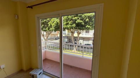 Foto 2 de Piso en venta en Calle el Desierto, 31, El Fraile, Arona