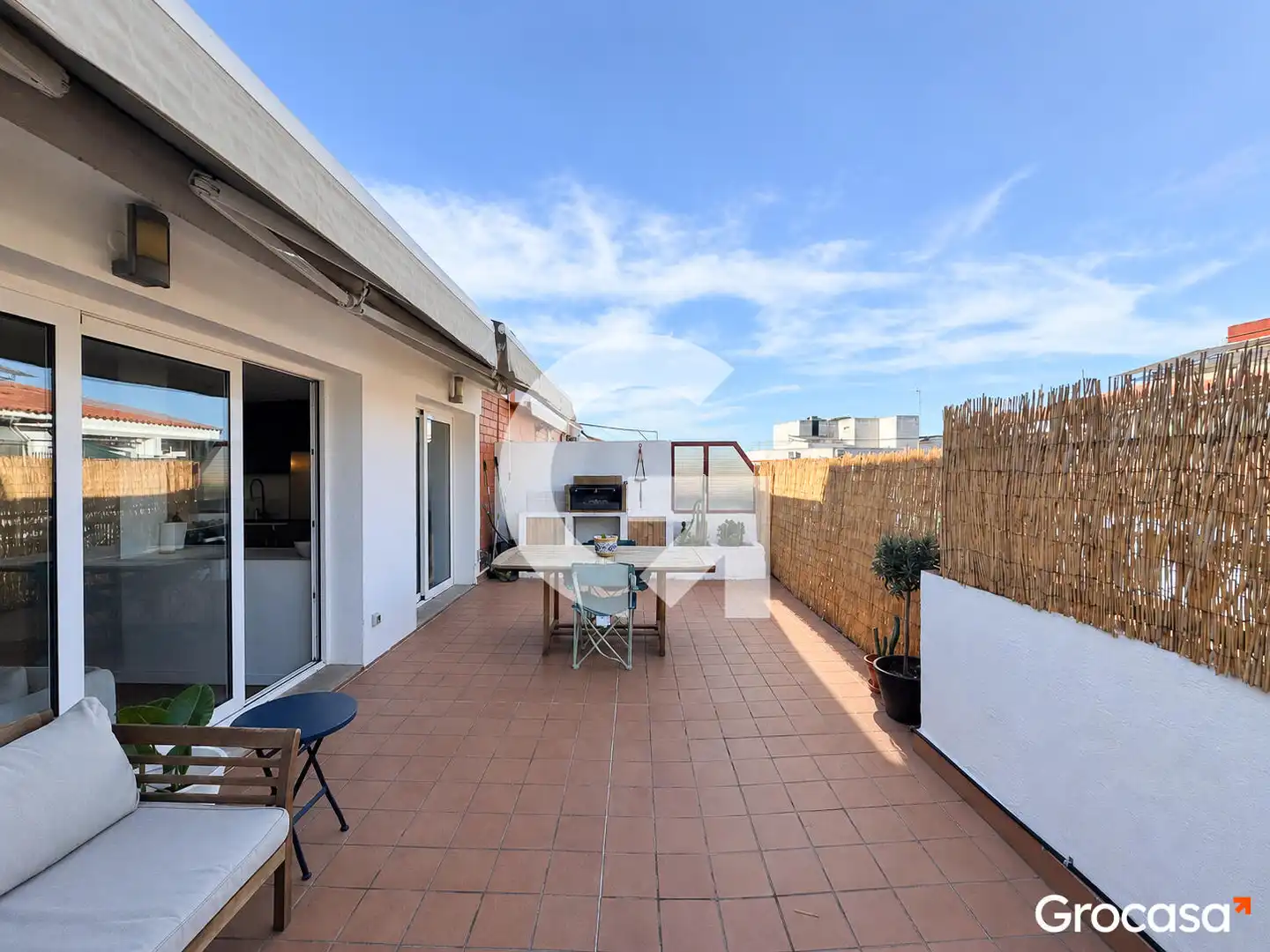 Attico con terrazza in vendita a CL JOAN MARAGALL