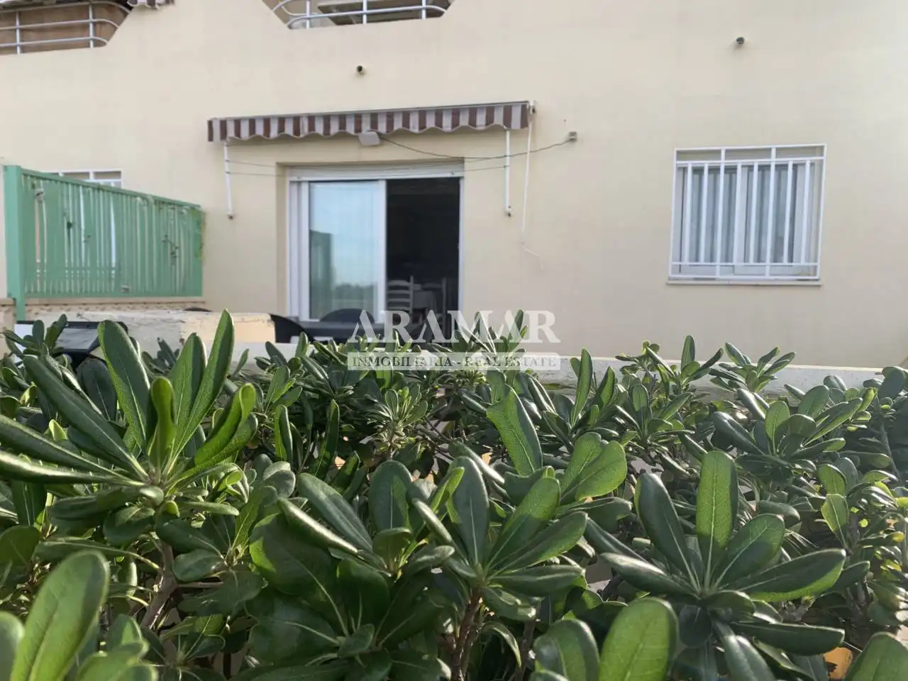 Vista exterior de Apartamento en venta en Dénia con Terraza