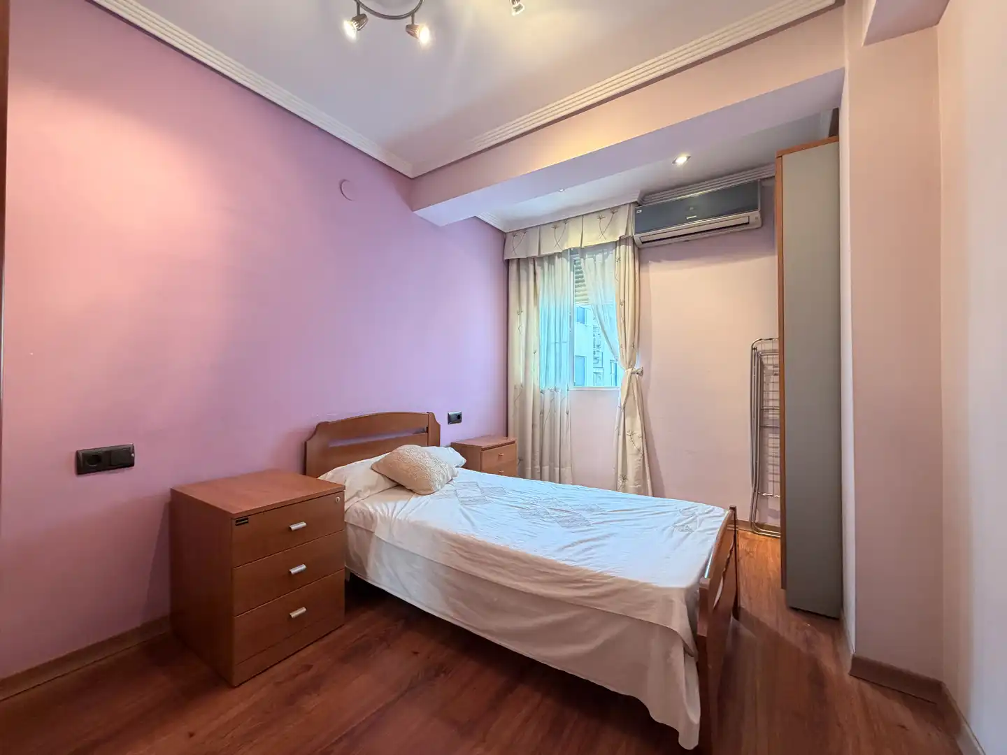 Habitación de Piso en venta en Castellón de la Plana / Castelló de la Plana con Aire acondicionado, Calefacción y Parquet