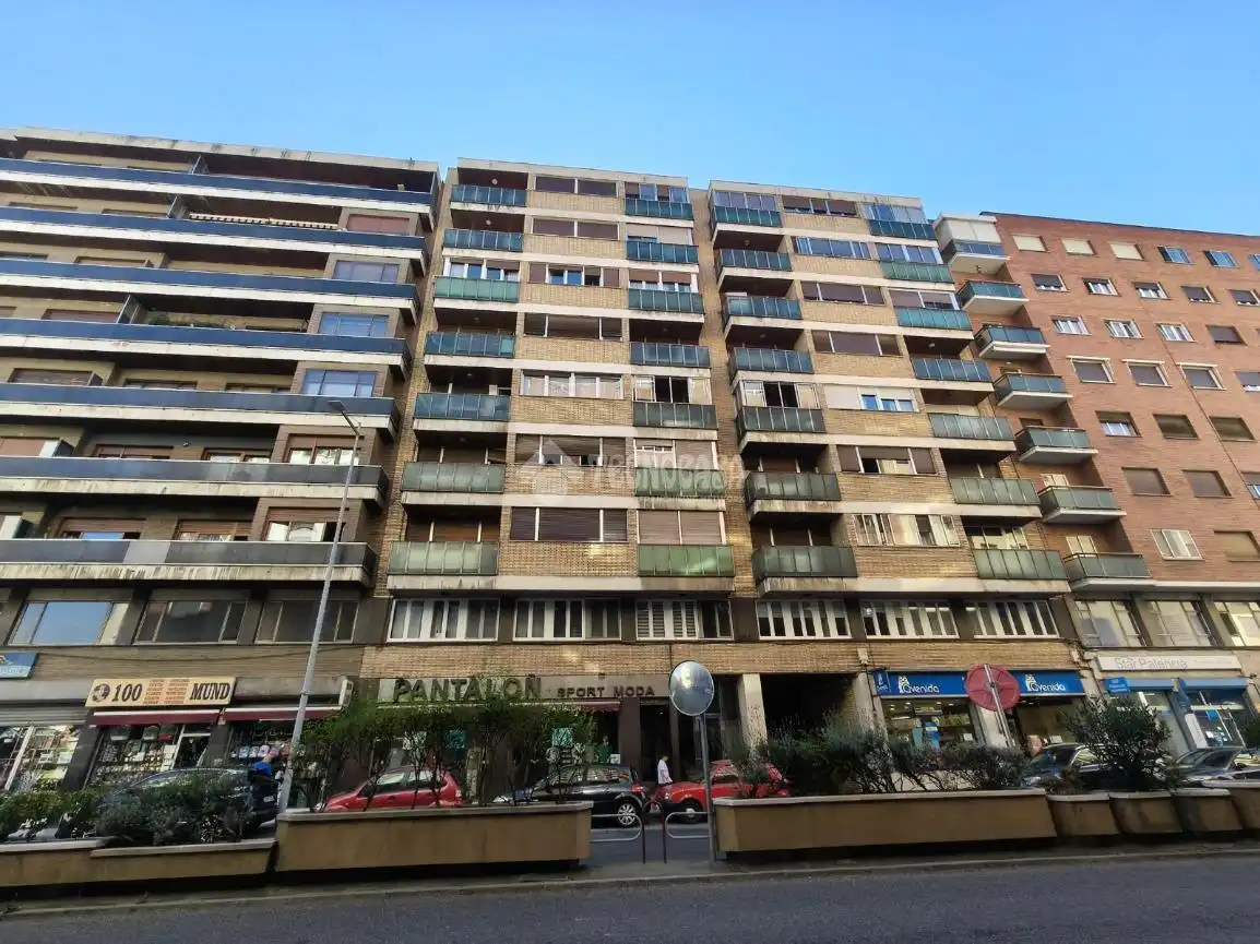 Vista exterior de Pis de lloguer en Palencia amb Calefacció