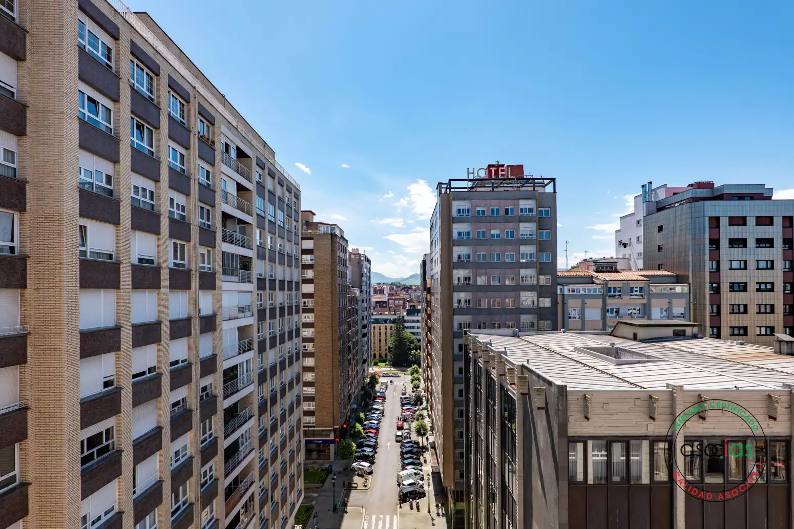 Vista exterior de Pis en venda en Gijón  amb Calefacció i Parquet